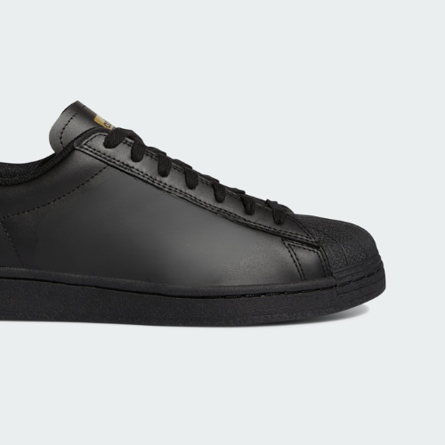 ADS - Core Black / Cloud White